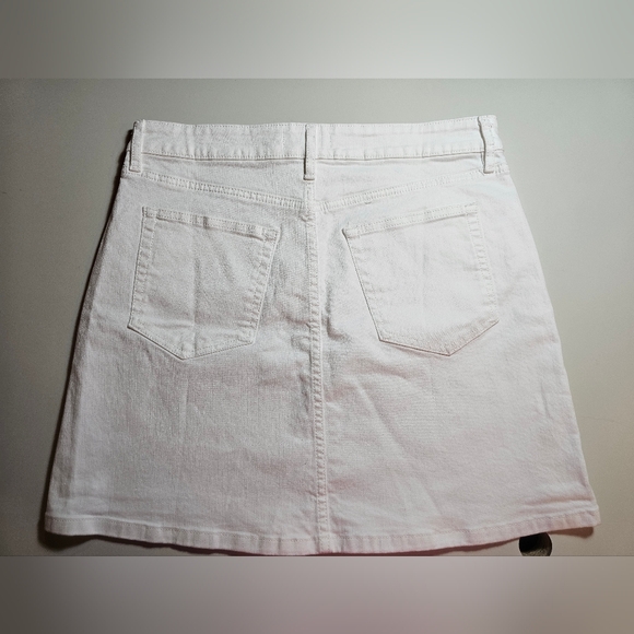 LOFT White A-Line Button Fly Denim Mini Skirt Size 6 NWT - Picture 4 of 6